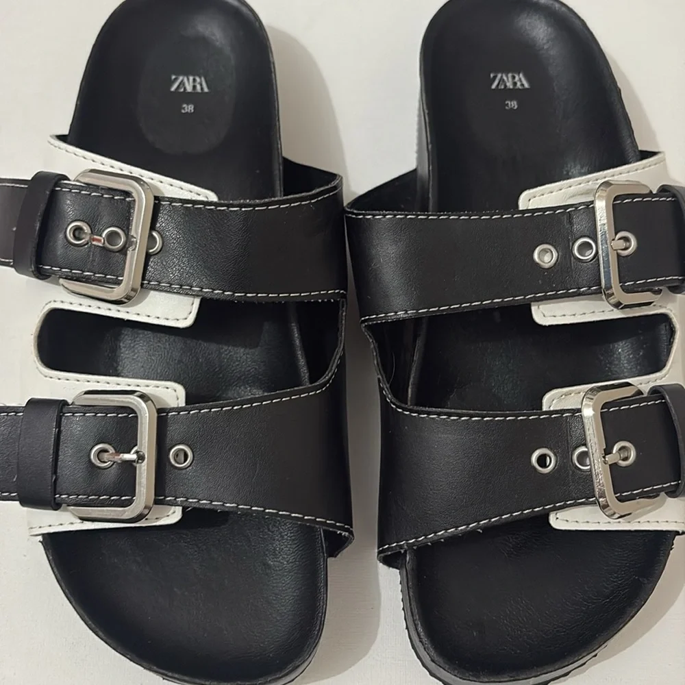 Zara Double Buckle Sandals Size 38 Black & White - Picture 7 of 8